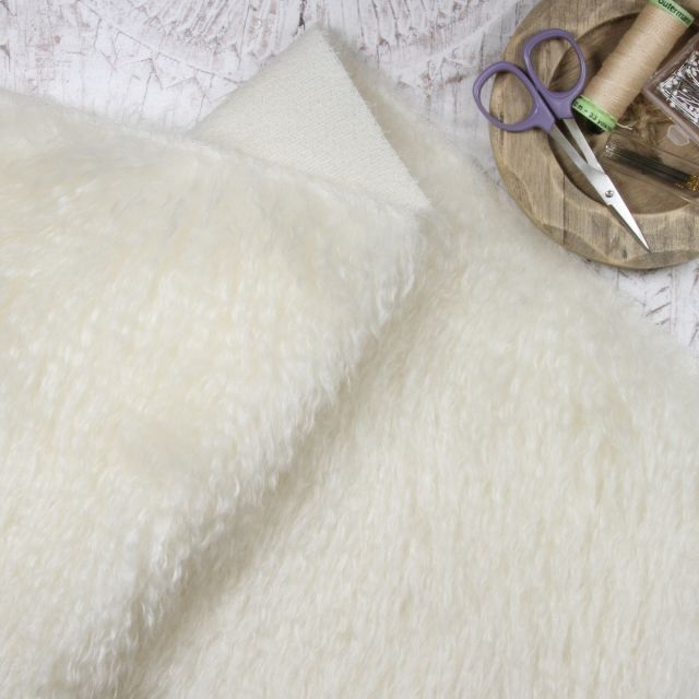 41mm Ivory Curlylocks Mohair