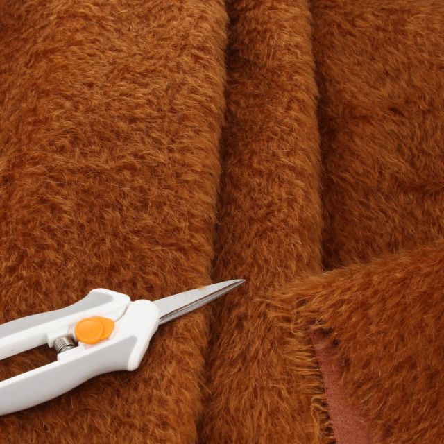 15mm Natural Laid Rust Mohair